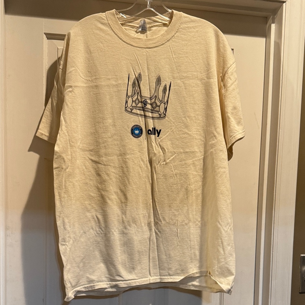 Charlotte FC Men's Cream Graphic Crown T-Shirt, XL